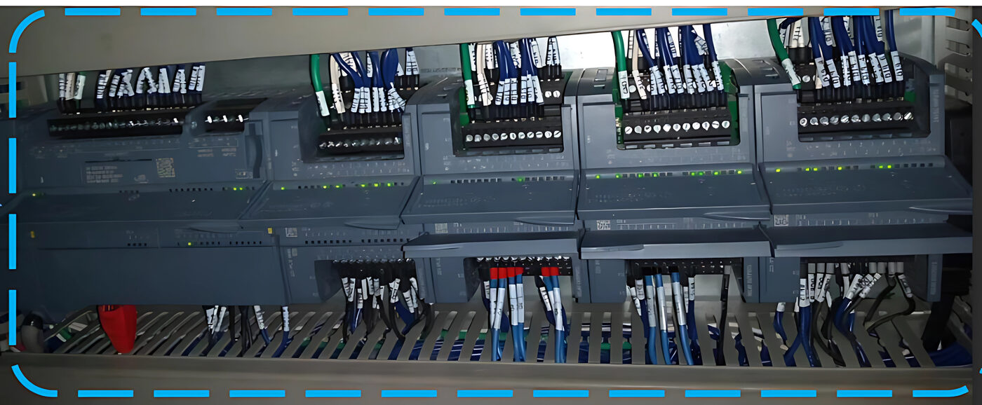 Wired Siemens PLC rack for the inspection station